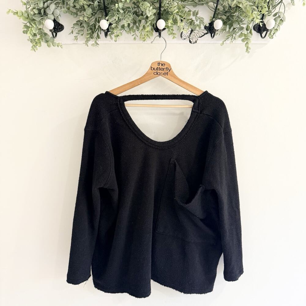 Free People Beach Sweater Black Oversized Key Hole Front Pocket Size XS YY5026